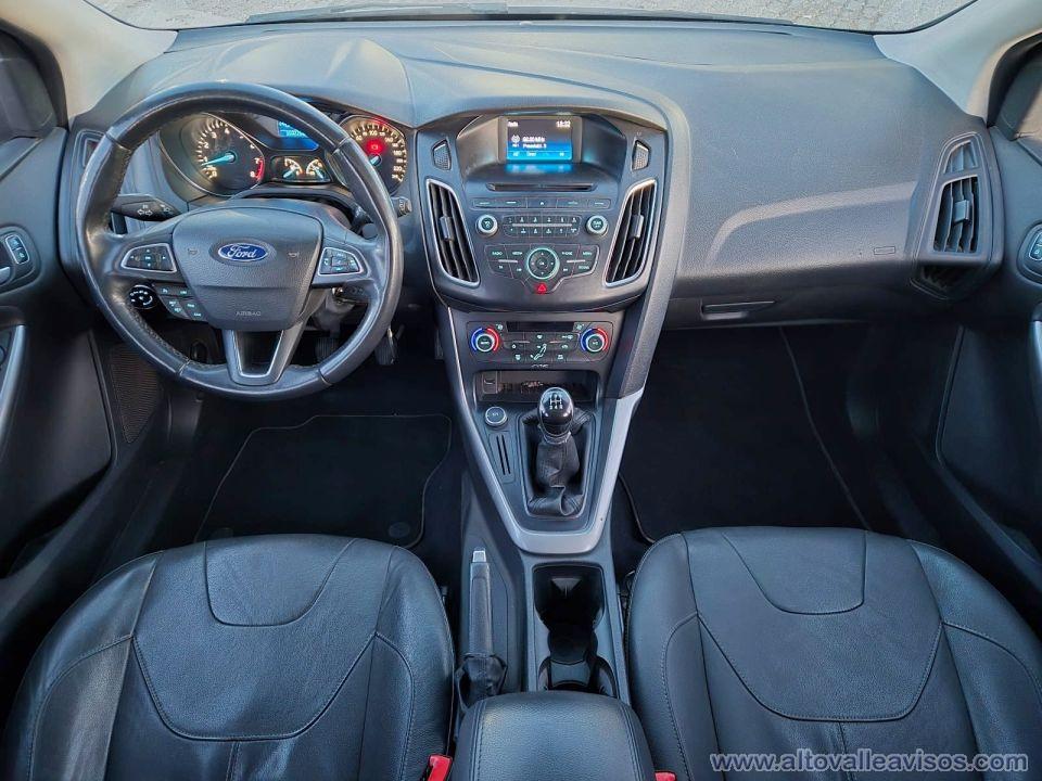 VENDO / PERMUTO / FINANCIO FORD FOCUS 2015