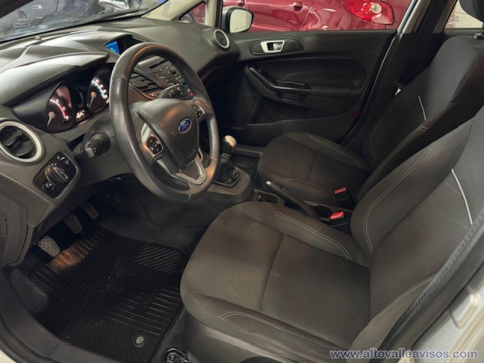 FORD FIESTA 1.6L SE AÑO 2015