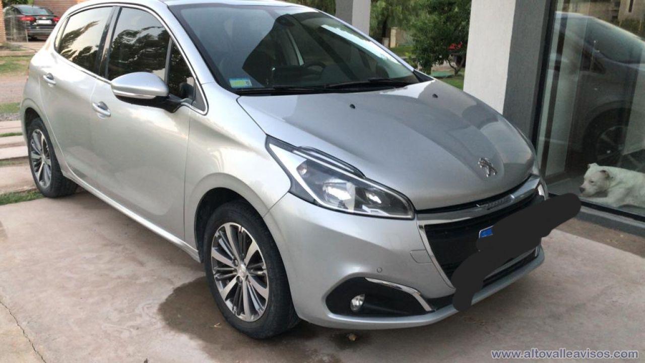 VENDO PEUGEOT 208 FELINE 2018!!!. FULL