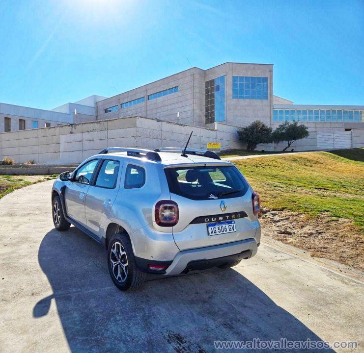 VENDO / PERMUTO / FINANCIO RENAULT DUSTER 4x4 2024