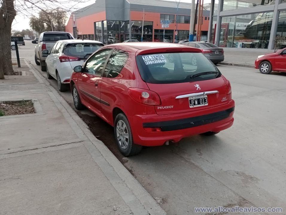 Vendo 207 Compact 1.4 nafta 2010