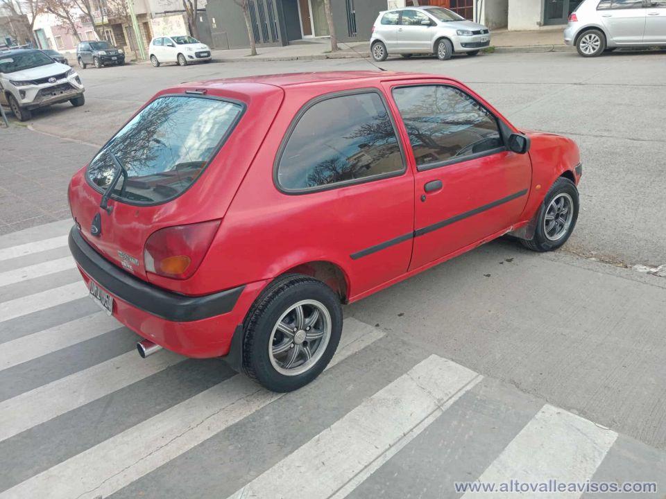 Vendo Fiesta LX Mod 2000 Nafta 1.6 Zetec rocam cadenero al dia sin deuda Transferencia Incluida