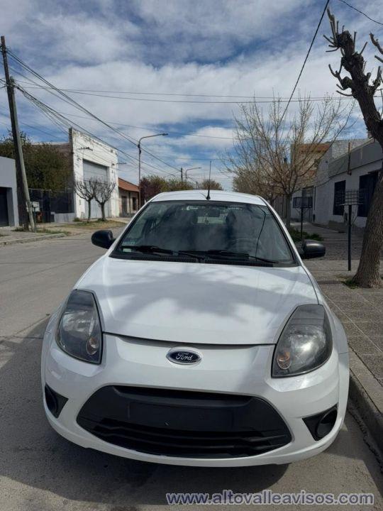 VENDO KA FLY VIRAL 1,6 L  AÑO 2013