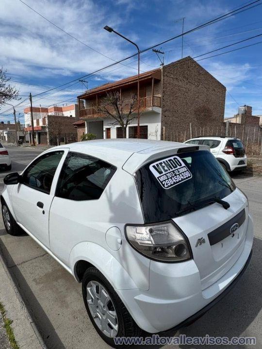 VENDO KA FLY VIRAL 1,6 L  AÑO 2013