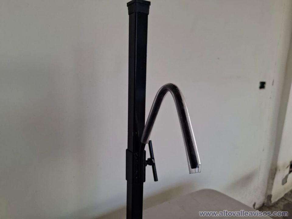 Portabicicleta nuevo. sin uso. Para 1 bici y con luces reglamentarias