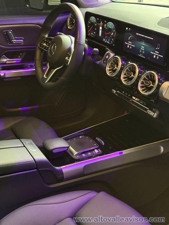 Mercedes-Benz GLB200 2024