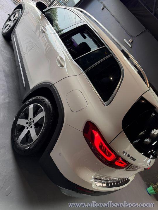 Mercedes-Benz GLB200 2024