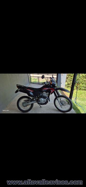 Honda Tornado '23! Pocos km.