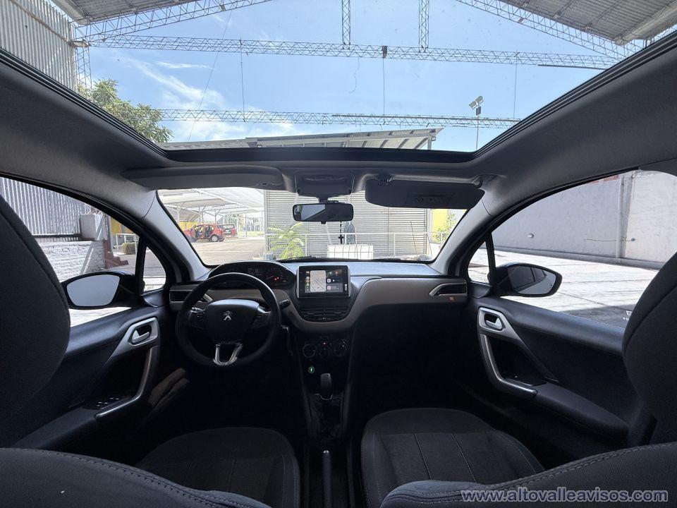 PEUGEOT 208 in concert.