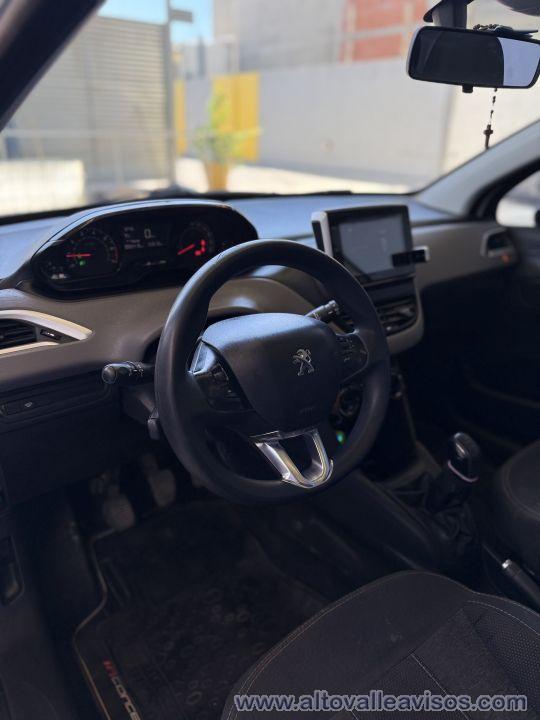 PEUGEOT 208 in concert.