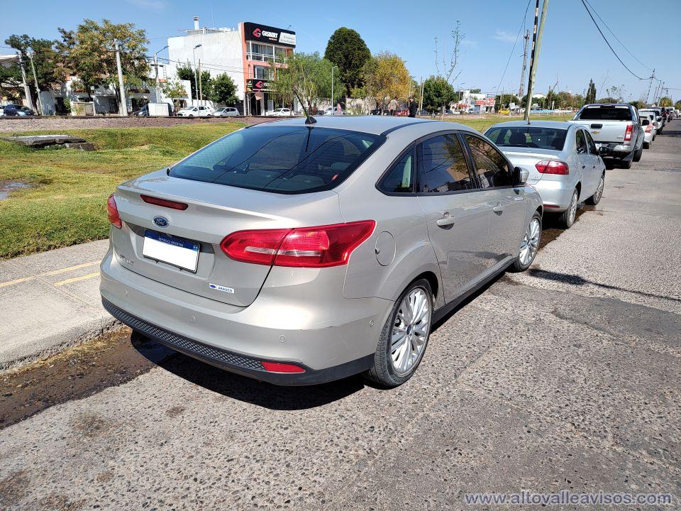 Vendo Ford Focus SE Plus 2.0 Mt 2018 --78000 kms--
