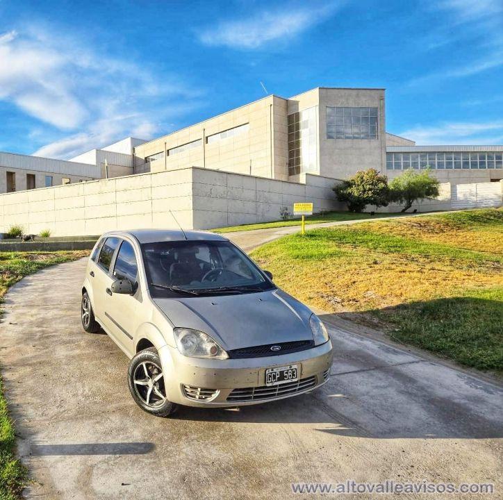 VENDO / PERMUTO / FINANCIO FORD FIESTA 2007