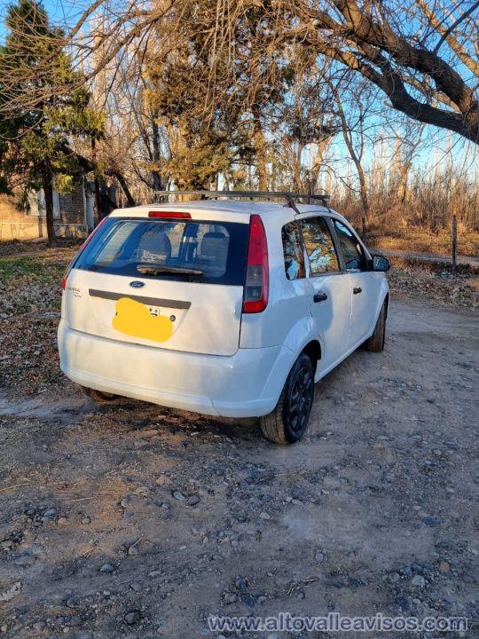 VENDO FORD FIESTA AMBIENTE 2011