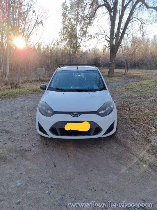 VENDO FORD FIESTA AMBIENTE 2011