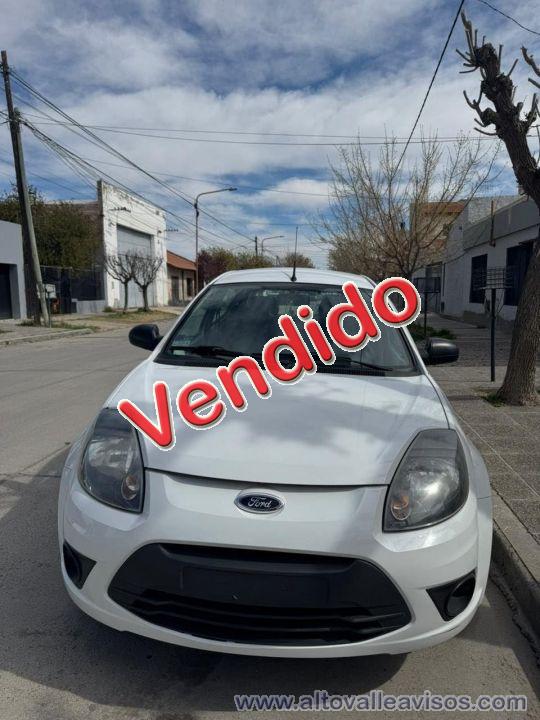 VENDO KA FLY VIRAL 1,6 L  AÑO 2013